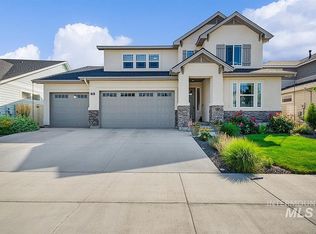 765 E Crest Ridge Dr, Meridian, ID 83642