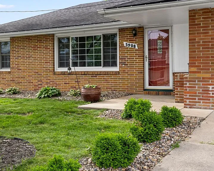 5908 Meredith Dr — Photo 22