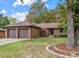 3765 N Williams Pl, Springfield, MO 65803