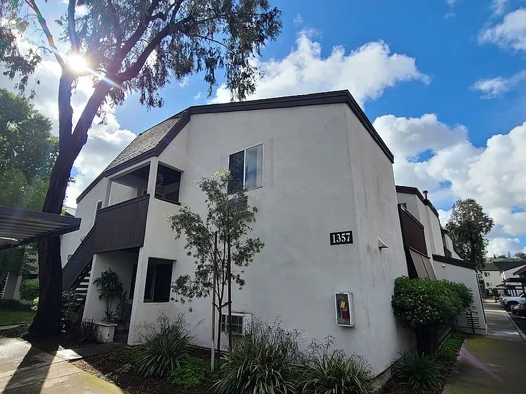 1357 Caminito Gabaldon #B — Photo 1