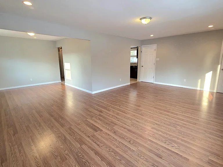 75 Gibson Ave #2 — Photo 5