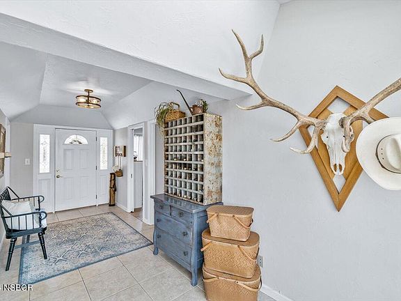 4th image of 3261 Willow Glen Dr