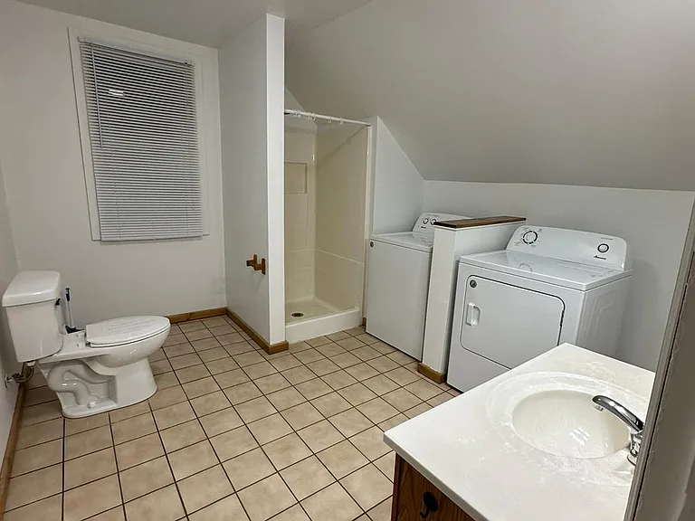 53 N 6th St #2 — Photo 7