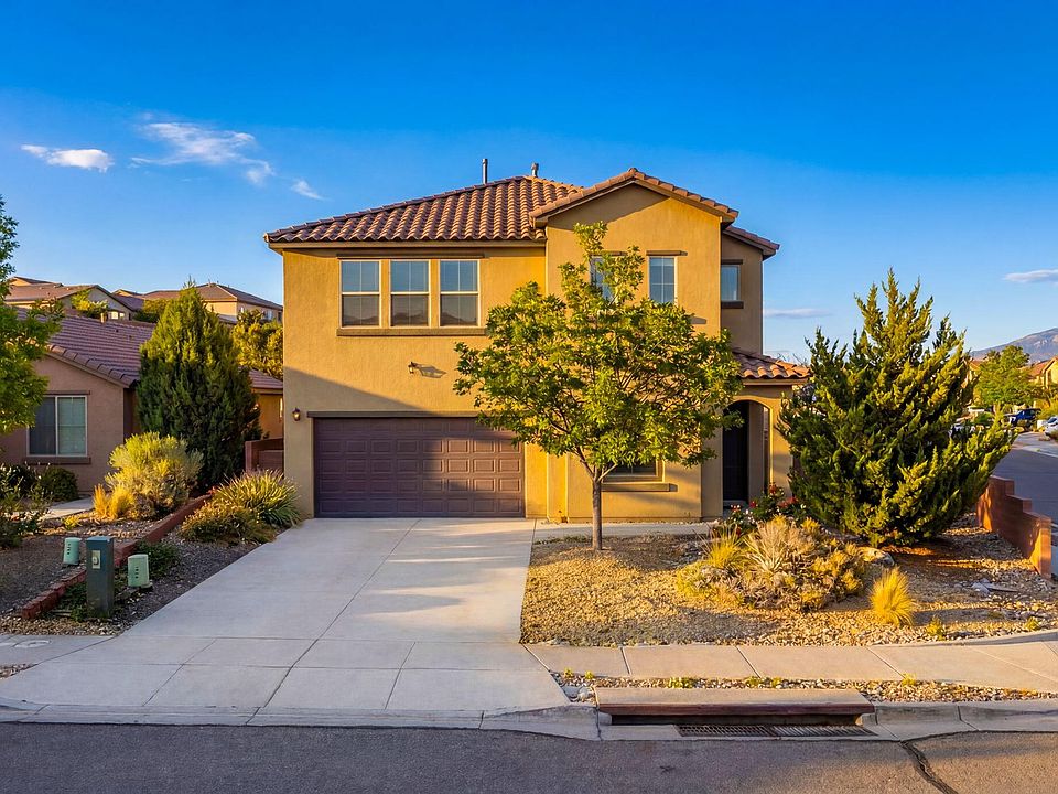 1st image of 232 Loma Linda Loop NE