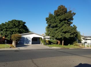 1652 W Belleview Ave, Porterville, CA 93257