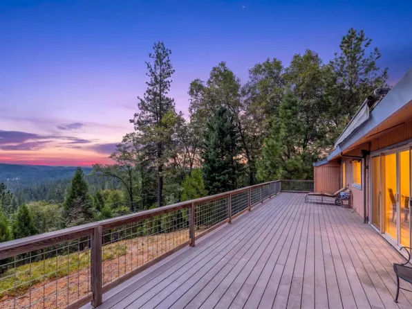 13831 Christopher Robin Way, Grass Valley, CA 95945