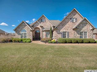 25223 Castlebury Dr, Athens, AL 35613