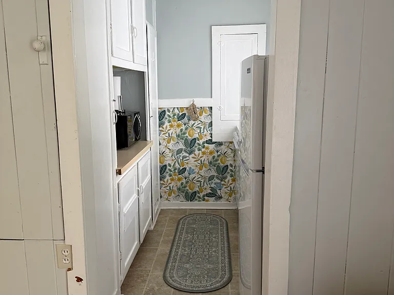 Cottage Ln — Photo 6