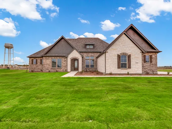 2209 Meteor Dr, Krum, TX 76249