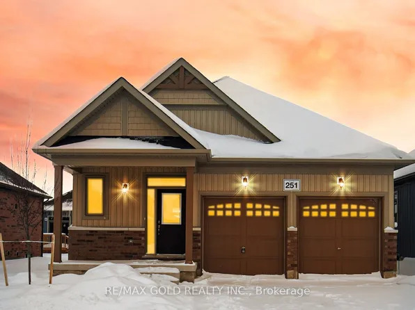 251 Wilcox Dr, Clearview, ON L0M 1S0