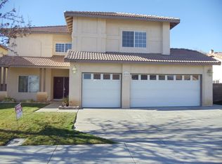 4156 Sungate Dr, Palmdale, CA 93551