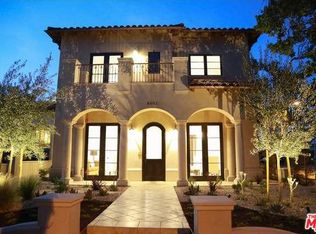 8601 Clifton Way, Beverly Hills, CA 90211
