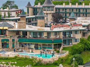 111 Pine River Ln #17, Charlevoix, MI 49720