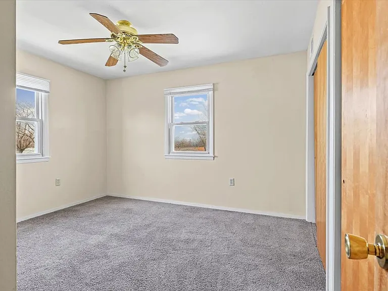 309-311 Robinhood Ln — Photo 28