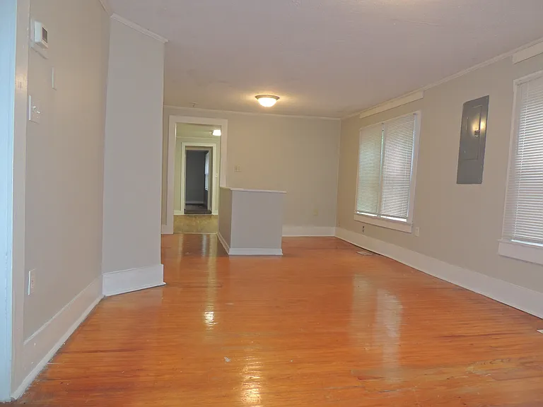 1505 Murchison Roadteachers Dr — Photo 3
