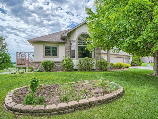 928 Arabian Dr, Jordan, MN 55352
