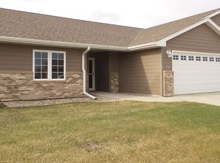 734 19th St S, Brookings, SD 57006