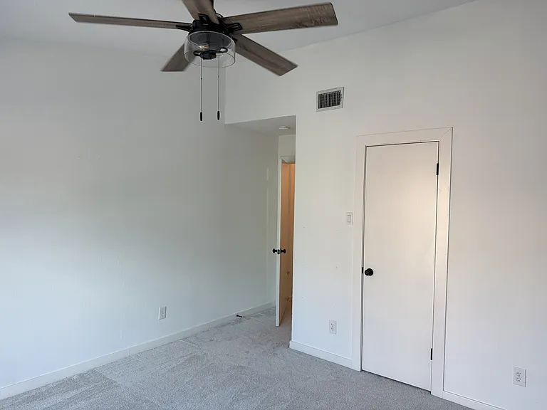 14333 Preston Rd #402 — Photo 9