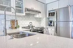 923 Attersley Dr — Photo 16