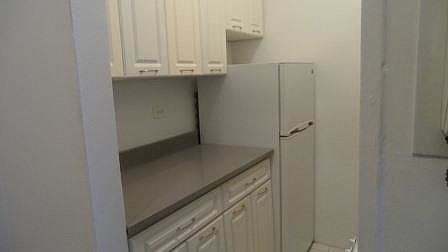 5th image of 3235 Cambridge Ave APT Lk