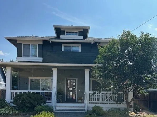 240 1st Avenue NE, Issaquah, WA 98027