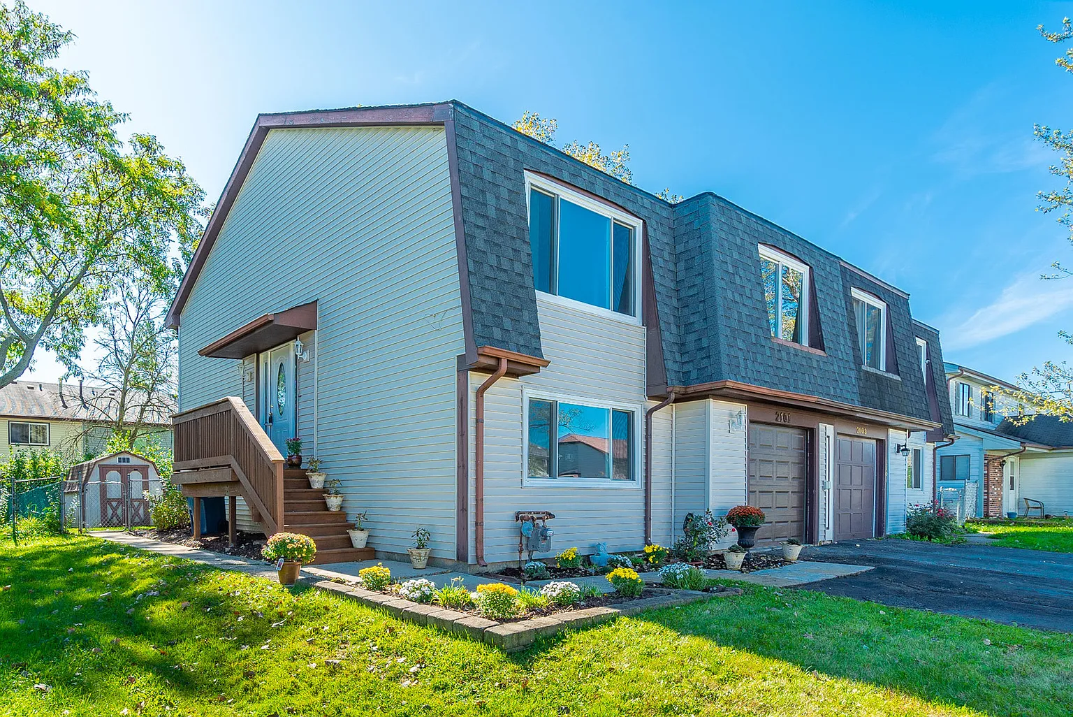 2101 Mallard Ln photo 1