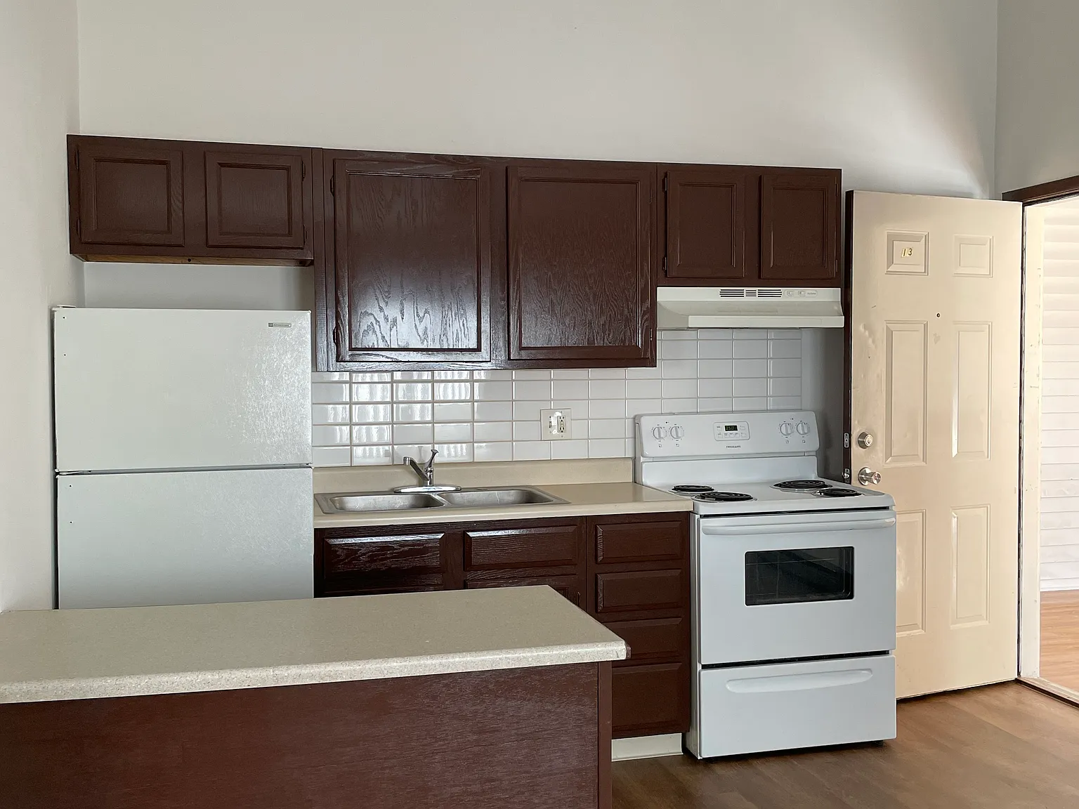 2702 Rudeen Close — Photo 2