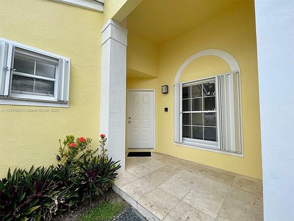 3rd image of 11227 SW 62nd Ln