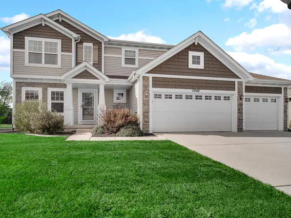 2946 Winterberry Rd, Portage, IN 46368