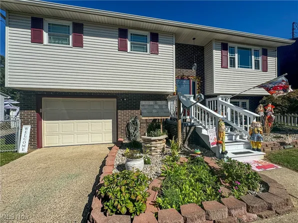 1109 16th St, Vienna, WV 26105