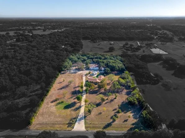 4924 Tanglewood Dr, Burleson, TX 76028