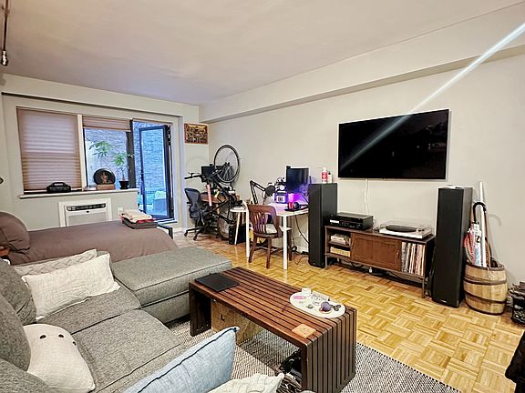 3rd image of 240 E 46th St APT 1C