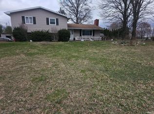 13548 3rd Rd, Plymouth, IN 46563