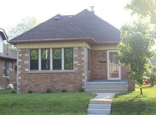 2335 S 57th St, West Allis, WI 53219