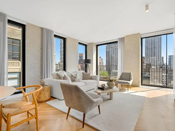 16 W 40th St APT 21D, New York, NY 10018