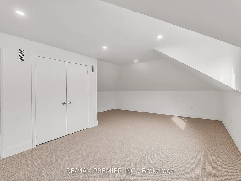5 Killarney Rd #3 — Photo 5
