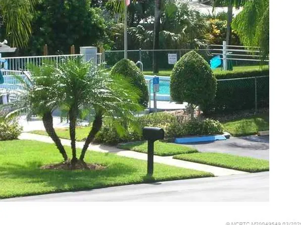 2950 SE Ocean Blvd APT 5-2, Stuart, FL 34996