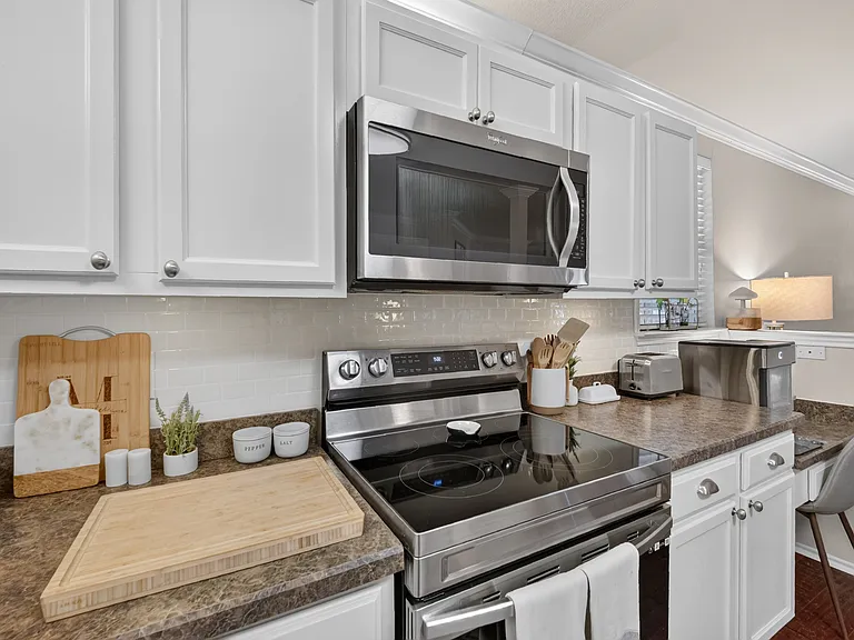 13195 Michelle Dr — Photo 27