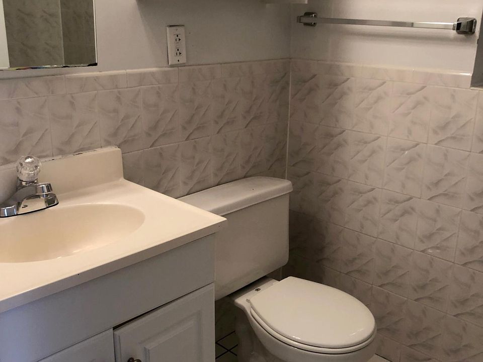 1st image of 715 W Wrightwood Ave #2