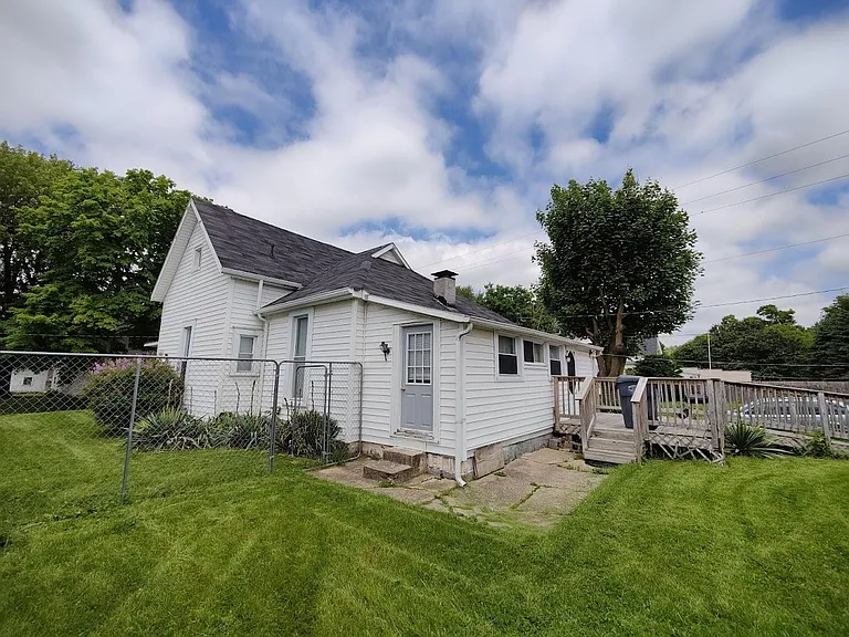 702 Park Ave — Photo 22