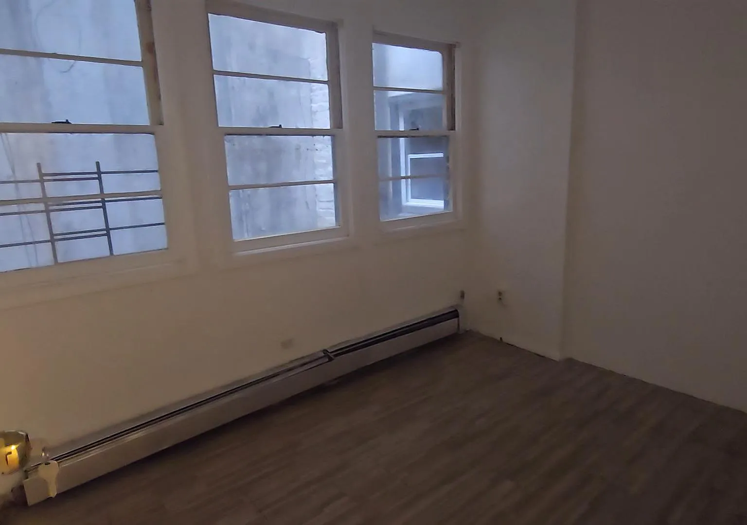 2 bed, 1.0 bath, 800 sqft, $3,000 — Photo 4