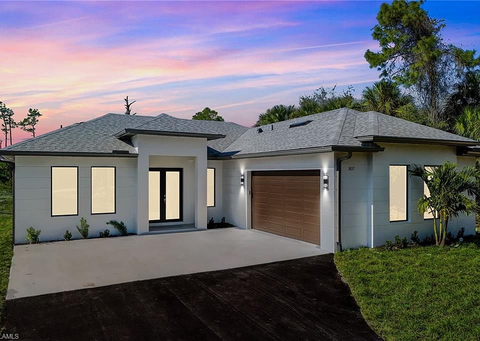 1st image of 3657 Everglades BLVD S