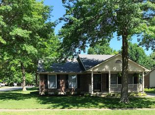 3484 Colonnade Dr, Lexington, KY 40515