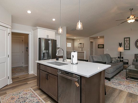 5th image of 2822 NW Westwood Ct