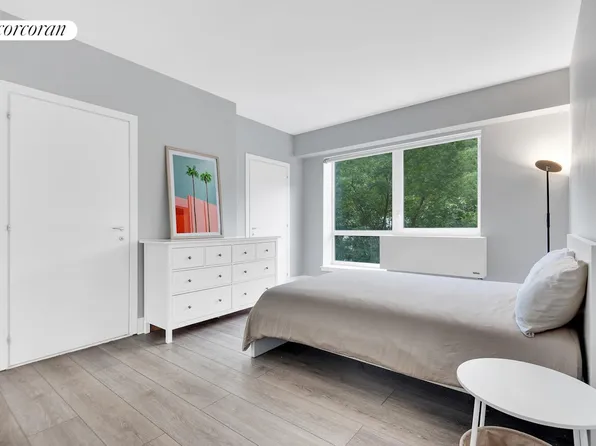 446 Kent Avenue image 5 of 10