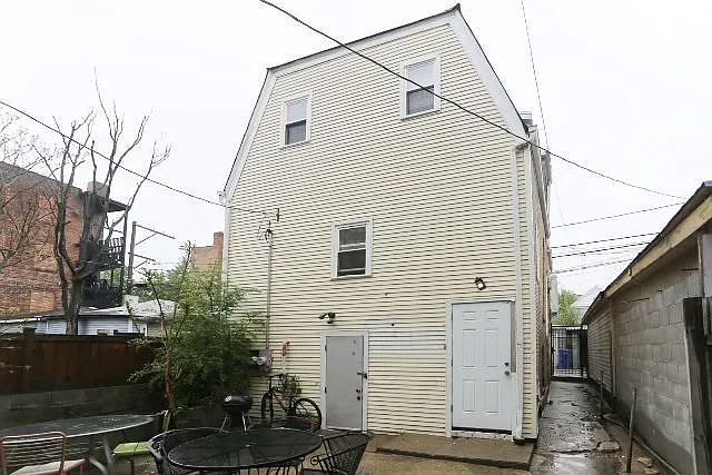 3426 W McLean Ave #CH2 — Photo 2