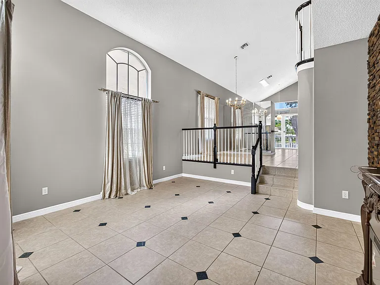 1204 Oakwater Dr — Photo 8
