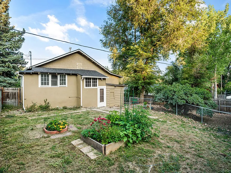 1532 N Chestnut St #A — Photo 20