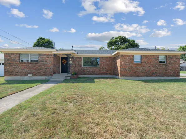 429 Ridgecrest Dr, Hurst, TX 76053