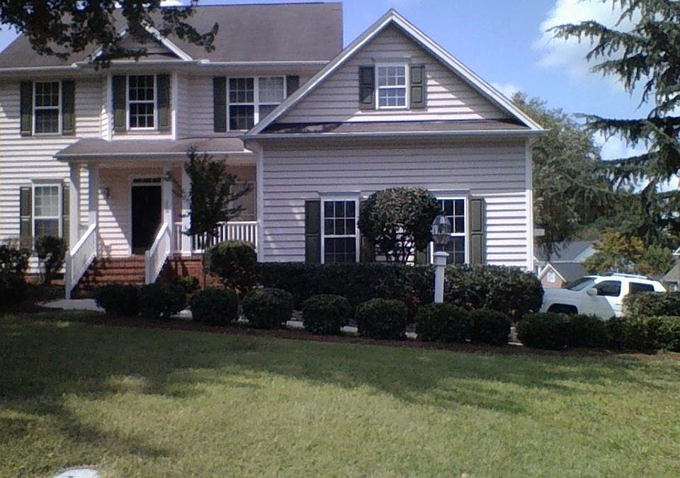 Front on Park York Ln
